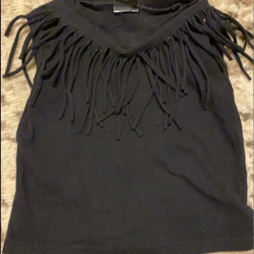 Black fringe tank